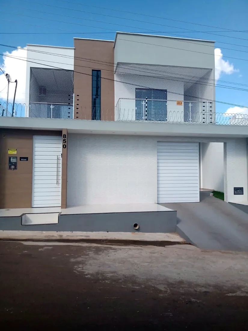 Fachada de residência entregue pela Oito Engenharia