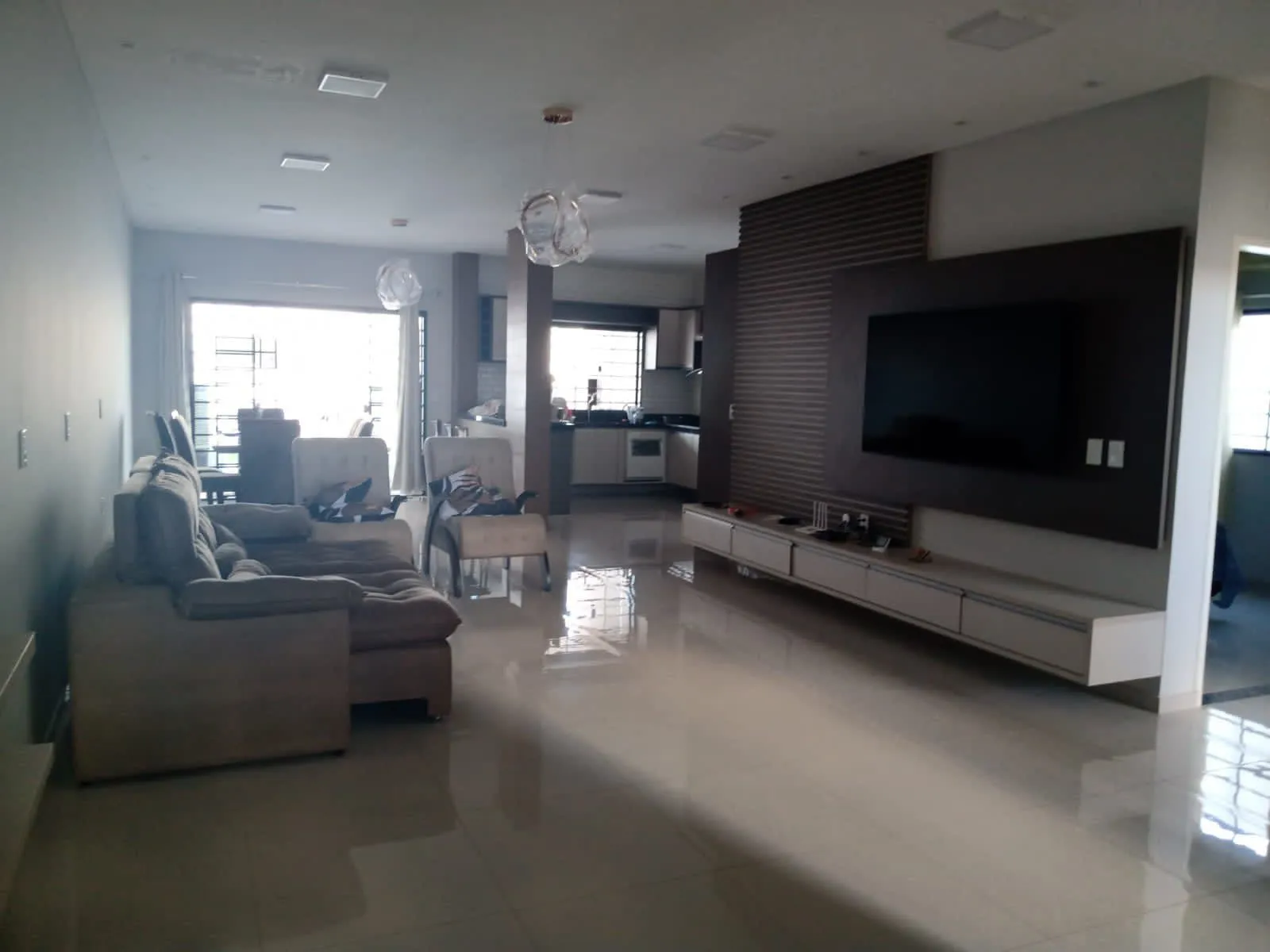 Sala de casa residencial da Oito Engenharia em Picos